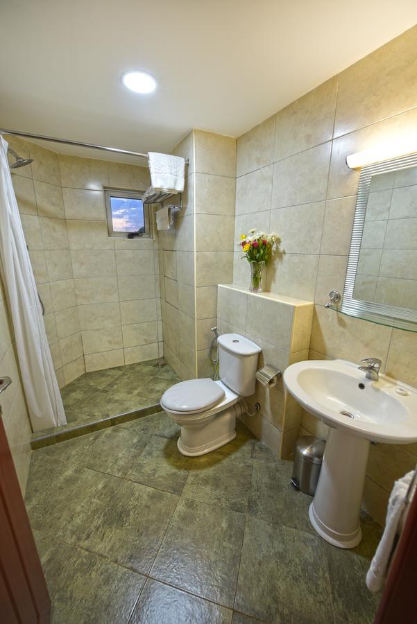 Hotel Sojovalo Kampala Eksteriør bilde