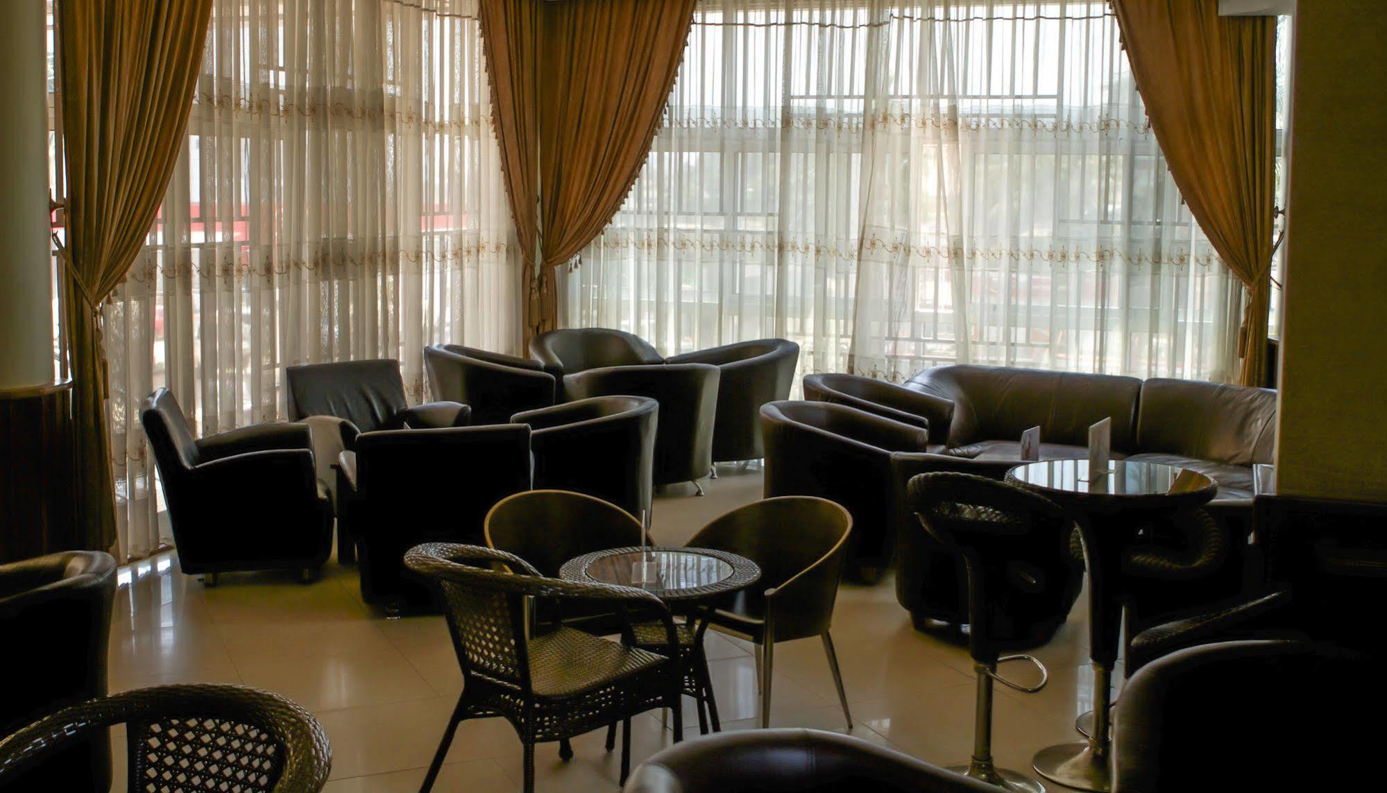 Hotel Sojovalo Kampala Eksteriør bilde